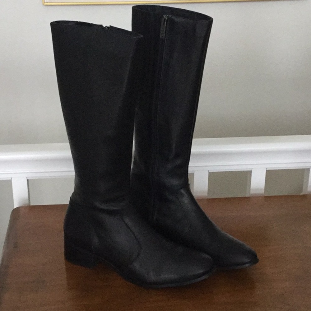 Elegant Black Knee-High Women's Boots